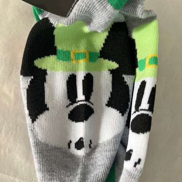 Disney NWT Mickey Mouse St Patrick's Day Ankle Socks Size 4-10 - Picture 2 of 3